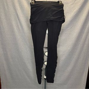 Lululemon black legging with dance skirt size 4